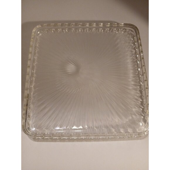 VINTAGE STARBURST GLASS 8" SQUARE DISH WITH SCALLOPED EDGE - Picture 5 of 8